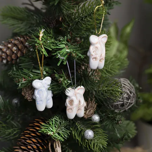 Пуанты розовые (мини) Размер: 2 × 3 × 5 СМ, вес: 10ГР фото