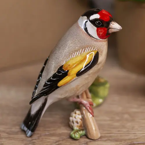 Статуэтка Щегол майолика Статуэтка Щегол майолика фото