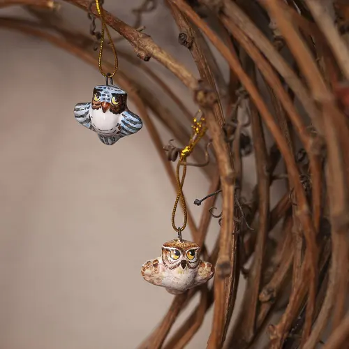 Совенок голубые перья (мини) Размер: 1.5 × 2.5 × 2.5 СМ, вес: 10ГР Совенок голубые перья (мини) Размер: 1.5 × 2.5 × 2.5 СМ, вес: 10ГР фото