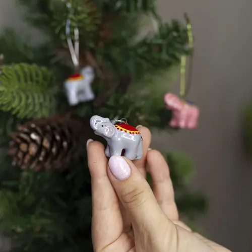 Слоник серый (мини) Размер: 1.5 × 4 × 3 СМ, вес: 10ГР фото