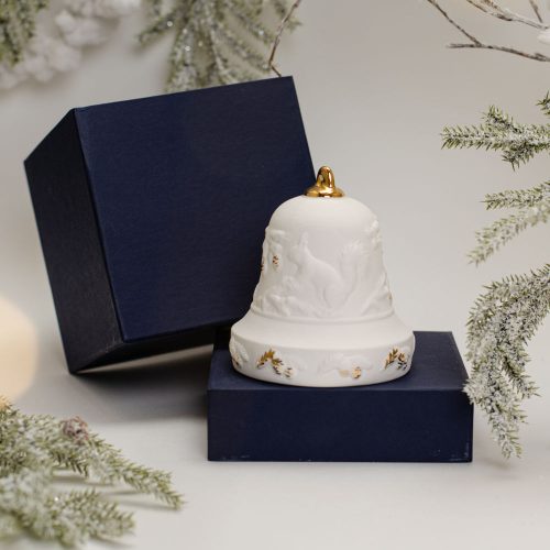 Колокол с новогодним рельефом белочки (фарфор) Колокол с новогодним рельефом белочки (фарфор) фото