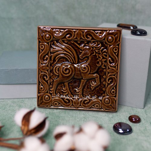 Изразец Единорог одноцветный коричневый Изразец Единорог одноцветный коричневый фото