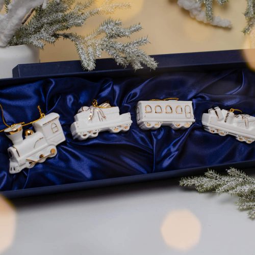 Набор 4 изделия Паровоз и три вагона фарфор фото