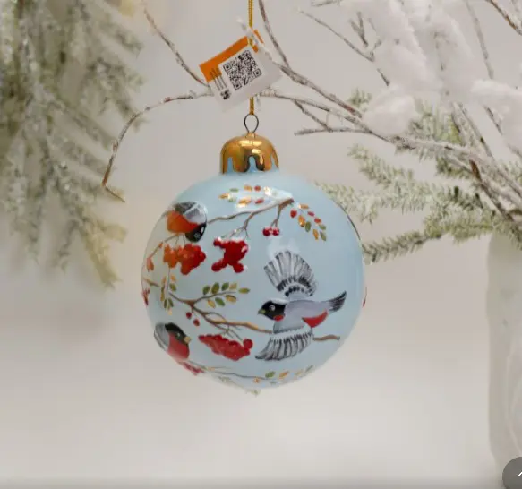 Шар со снегирями фото