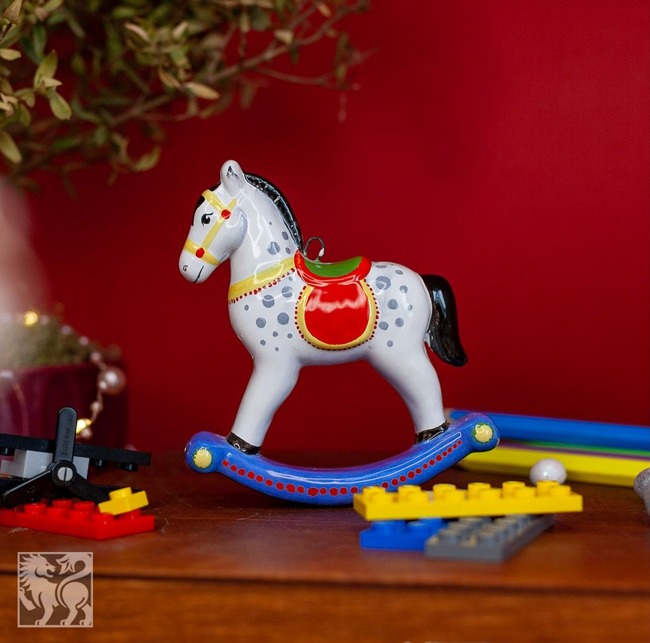 Лошадка качалка красное седло Размер 8,0 * 2,5 * 9,0 вес 0,05гр СКИДКА !! фото