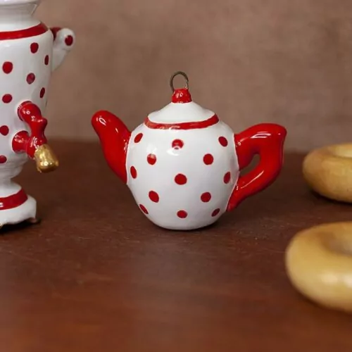 Чайник в красный горох (мини) фото